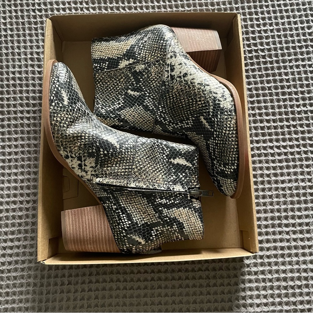 Madewell Rosie Snake Embossed Leather Ankle Wooden Stack Heel Boots, 7 - Picture 7 of 10